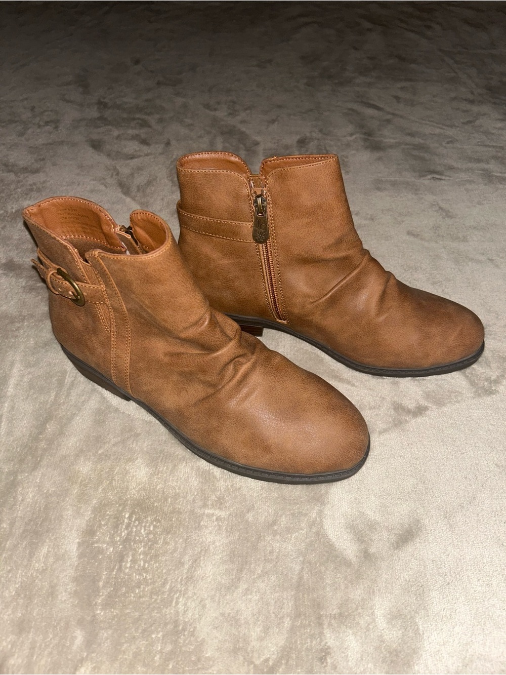 Jessica Cline Women's Tan 8.5W Ankle Booties with Side Zip and Buckle Detail